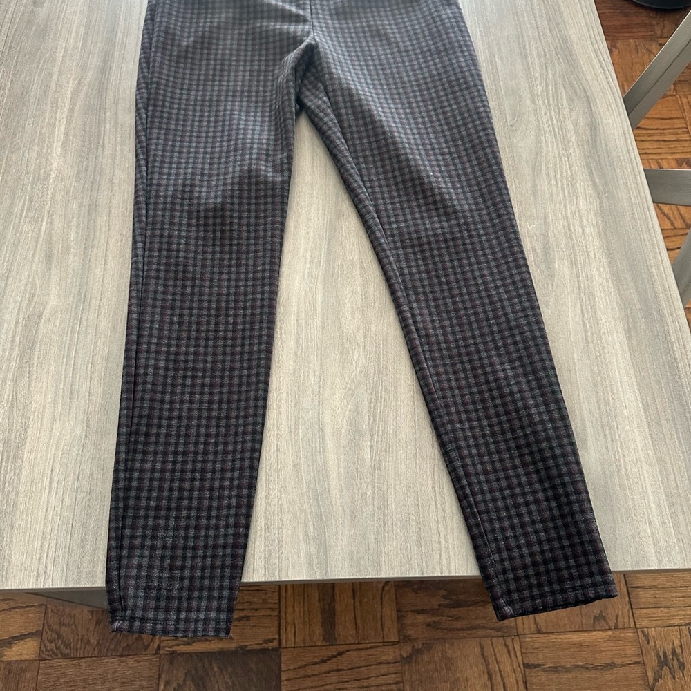 Counterparts Plaid Leggings - Picture 6 of 7